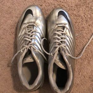 Men’s Nike Football Cleats Official UofO apparel